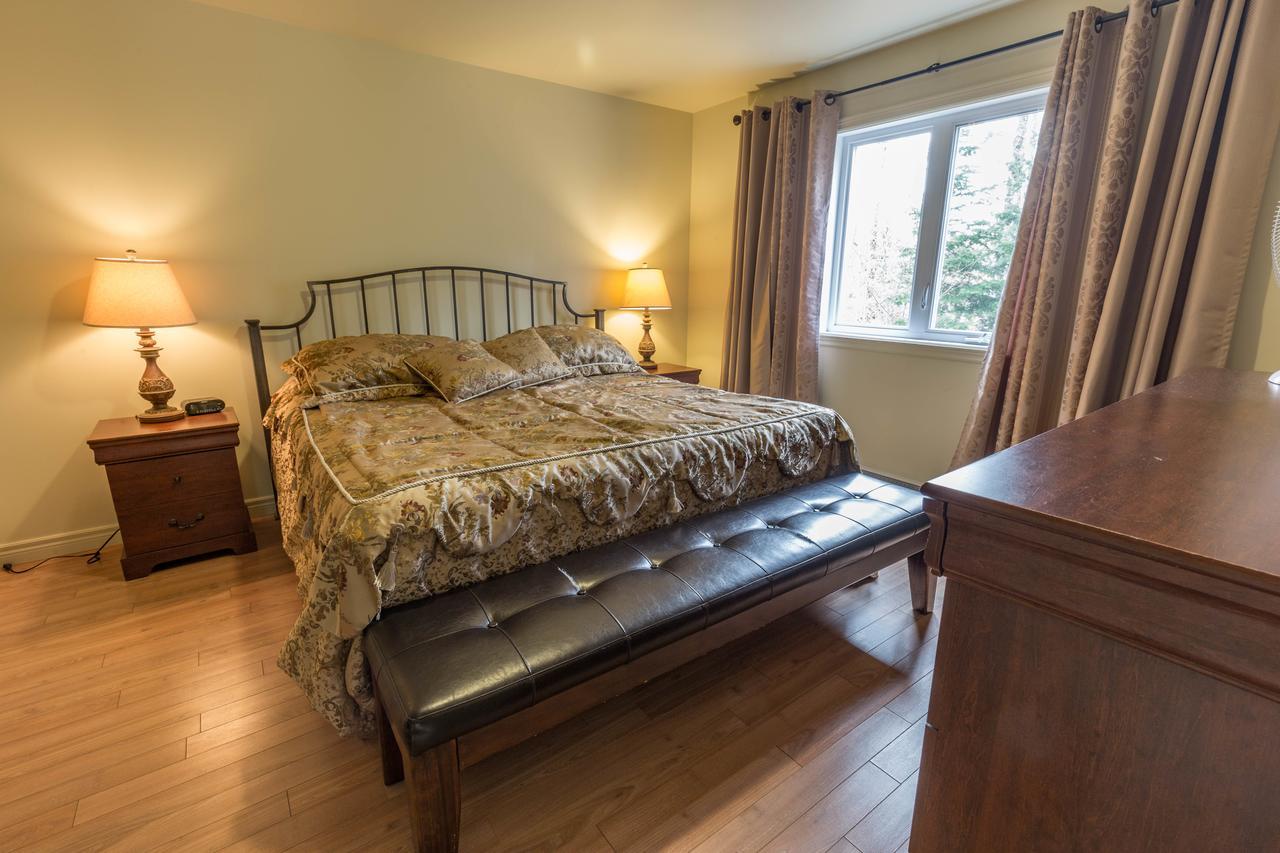 Domaine Des Montagnais Villa Notre-Dame-Des-Bois Exteriör bild