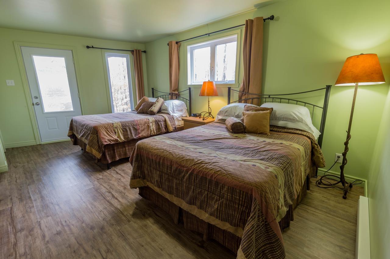 Domaine Des Montagnais Villa Notre-Dame-Des-Bois Exteriör bild